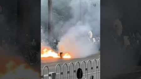 中國電動摩托車自燃Chinese electric motorcycles spontaneously combust.