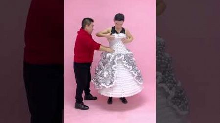 Make a white wedding dress with balloons for 980 yuan. Learn balloon party from Uncle Balloon. 8