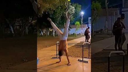 People reaction🔥 #planche #calisthenics #streetworkout #reaction #respect #motivation #fitness #gym