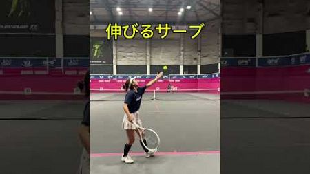 伸びるサーブ #テニス女子 #tennis #테니스 #スライスサーブ #伸びるサーブ #宇野真彩