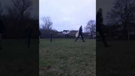 Gemeinsam Fußball spielen