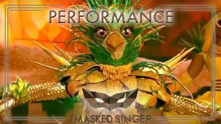 &quot;Lambada&quot; von Kaoma | Lady Ananas | The Masked Singer | ProSieben