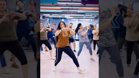 Asi dil nu kise da Kade hon nahi dita song bhangra by ashley Kaur reen #shorts #short #dance #fun