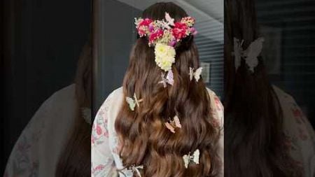 Flower Hair accessory always in Trend Open Hairstyle ￼