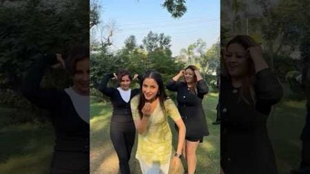 &quot; Kajra Mohabbat Wala &quot; dance by Shehnaaz Gill 💃 #shorts #shehnaazgill #dancevideo