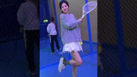 有空和我一起打网球嘛🎾 元气少女