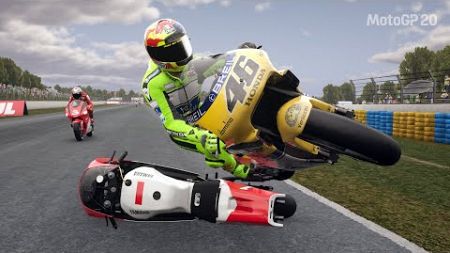 Hampir Terjatuh, Valentino Rossi Lindas Motor Max Biaggi