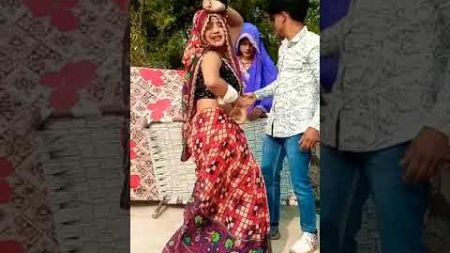 बेलनहाथ से हिलाइबा#dance #video #shortvideo #bhojpuri #song #trending #viralvideo 🏵️💃😜😎🙈🥰🥰😍😘🤭🤭🙈🏵️💃💃😜