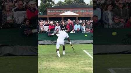 Playing tennis on grass 🌱 courts in London 🇬🇧