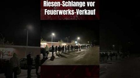 Feuerwerk Irrsinn: Riesen Schlange vor Feuerwerks Verkauf #silvester #feuerwerk #lidl