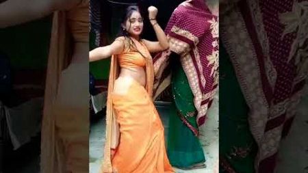 ताना मारे हमरा के भौजी चाचा#dance #video #shortvideo #bhojpuri #song #trending #viralvideo 😘💃😜🥰😍💃🙈😱😎