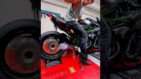 Tuning a 270+whp kawasaki H2R!! #automobile #h2rshow #ninja #kawasakininjah2rsound #motogp