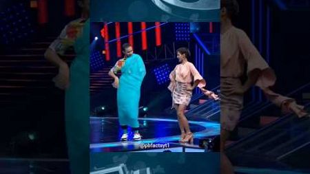 अपने जिगर को थम के बैठो 😂 Raghav Funny Dance 😅 #shorts #raghavjuyal