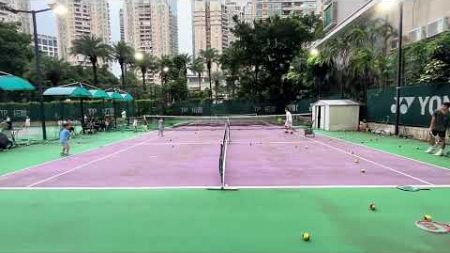 下雨是浇灭不了我打网球🎾的热情的 #dou上热门 #网球 #运动