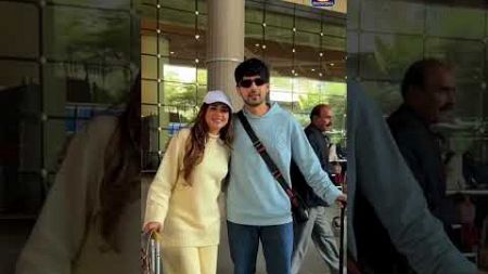 Newly-Weds Armaan Malik And Aashna Shroff Spotted At Mumbai Airport | N18S | #trending