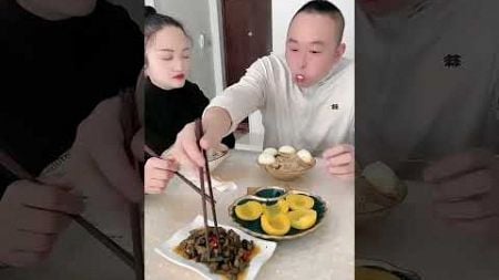 搞笑夫妻美食 couple food funny eating [GZC]