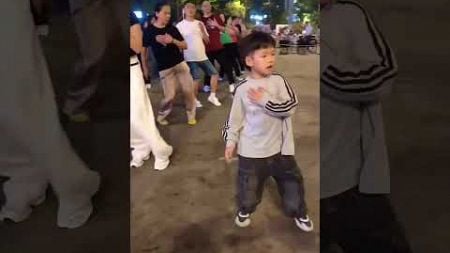 《火辣辣的情火辣辣的爱》，小小广场舞王子，#dance